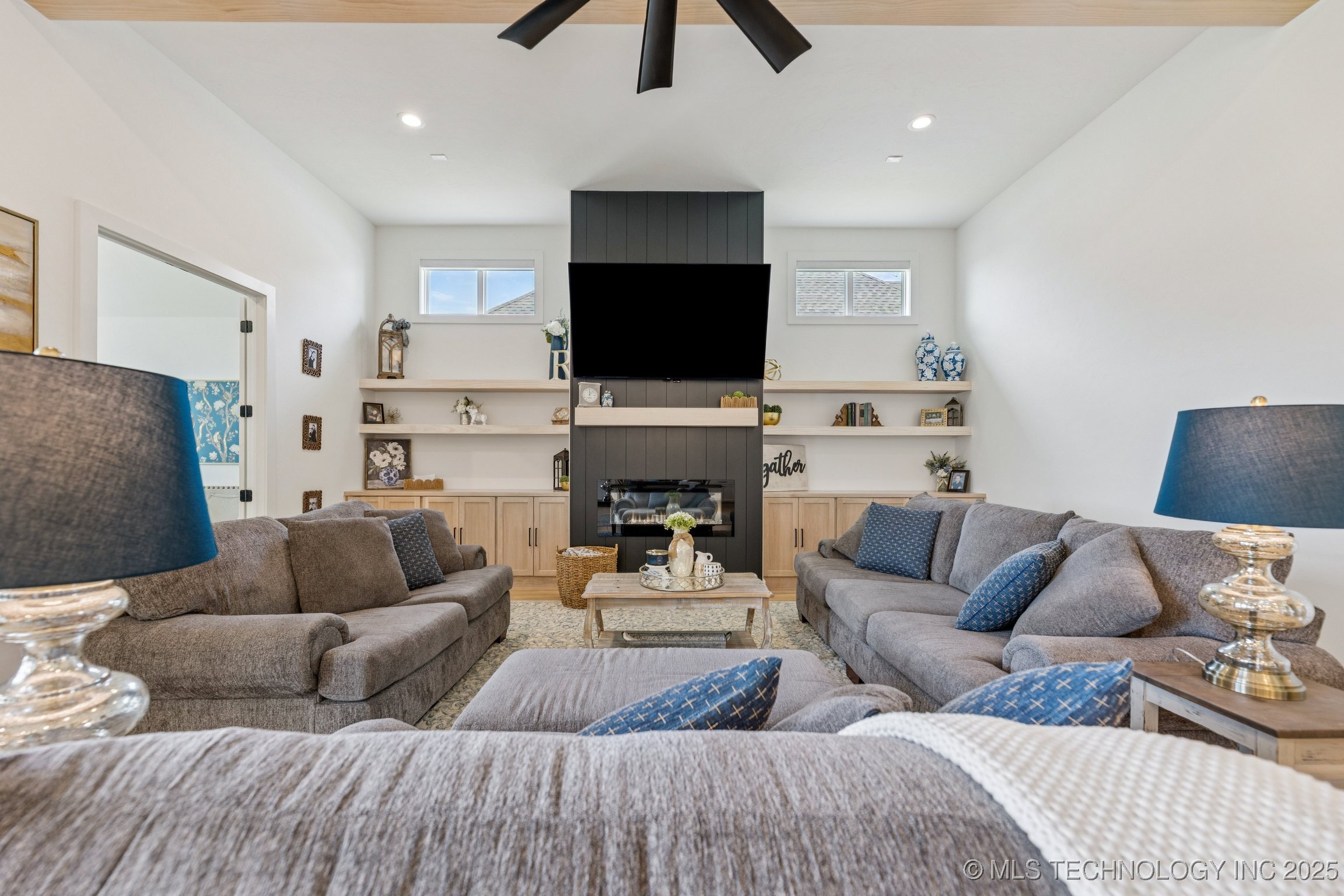 3022 E 146th Place S