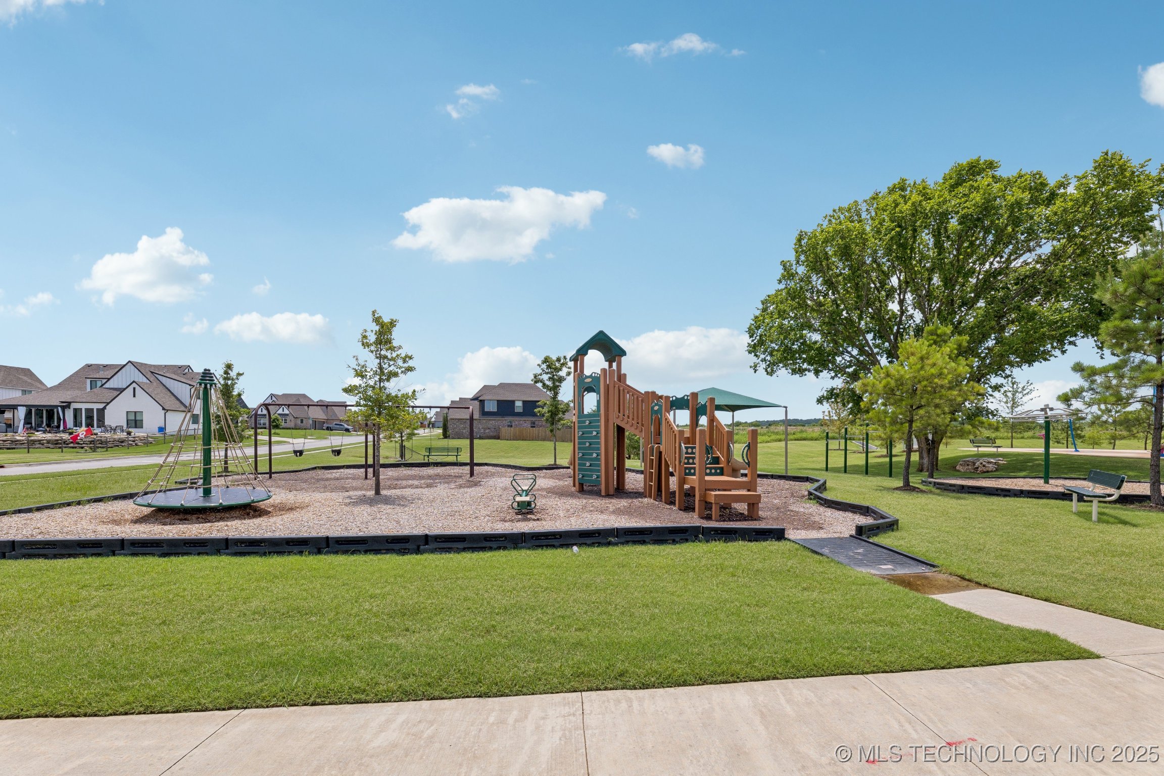 3022 E 146th Place S