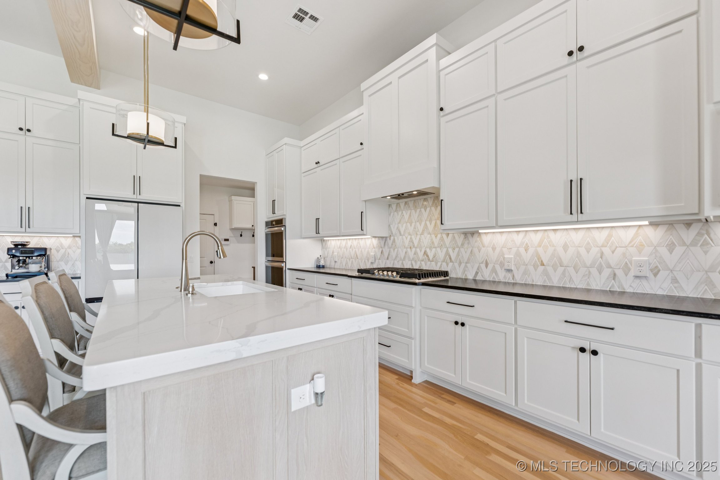 3022 E 146th Place S