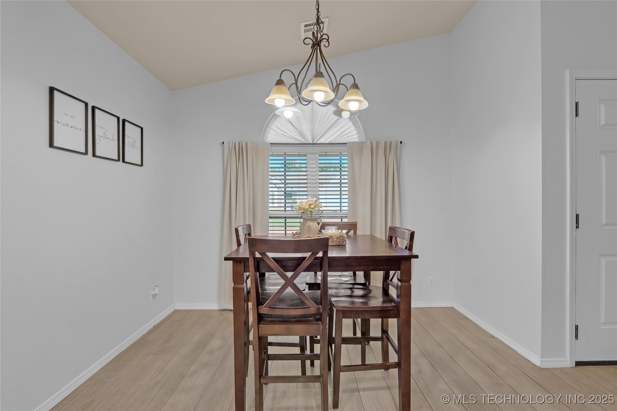 8745 S 261st East Avenue