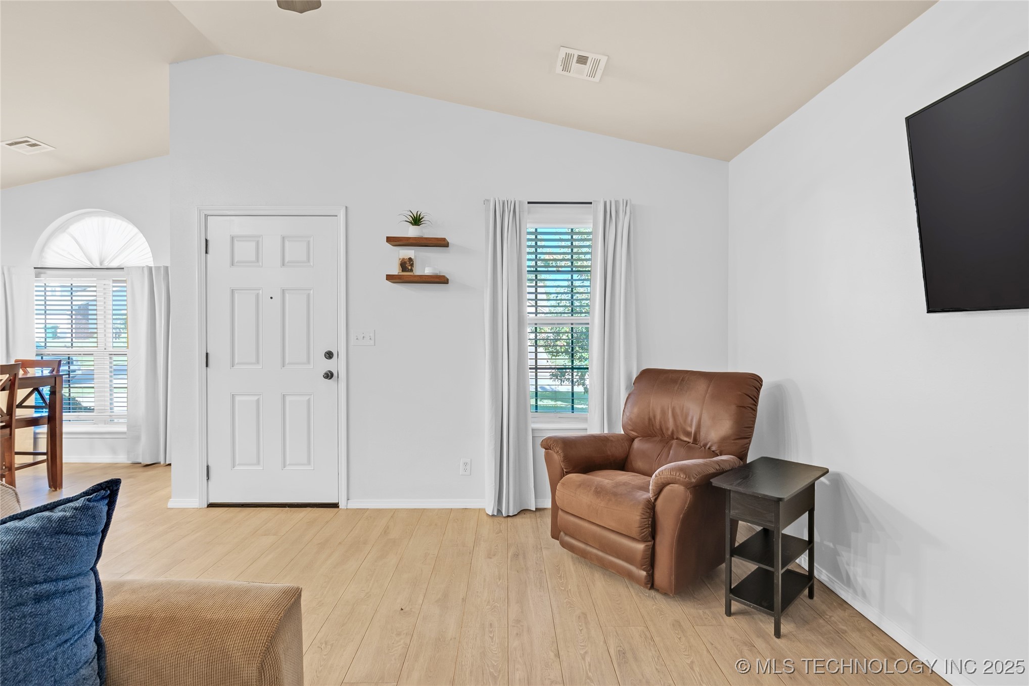 8745 S 261st East Avenue