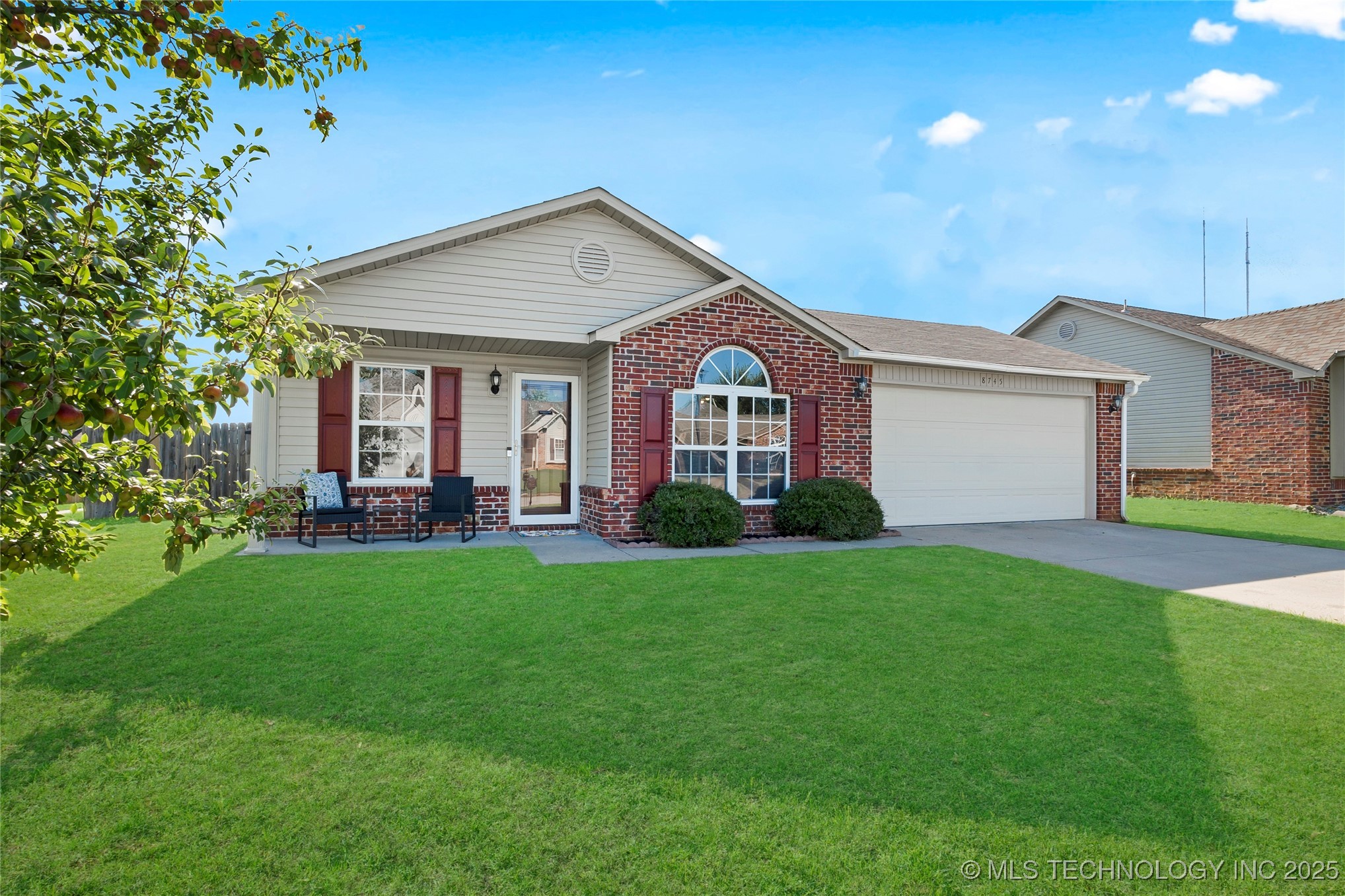 8745 S 261st East Avenue