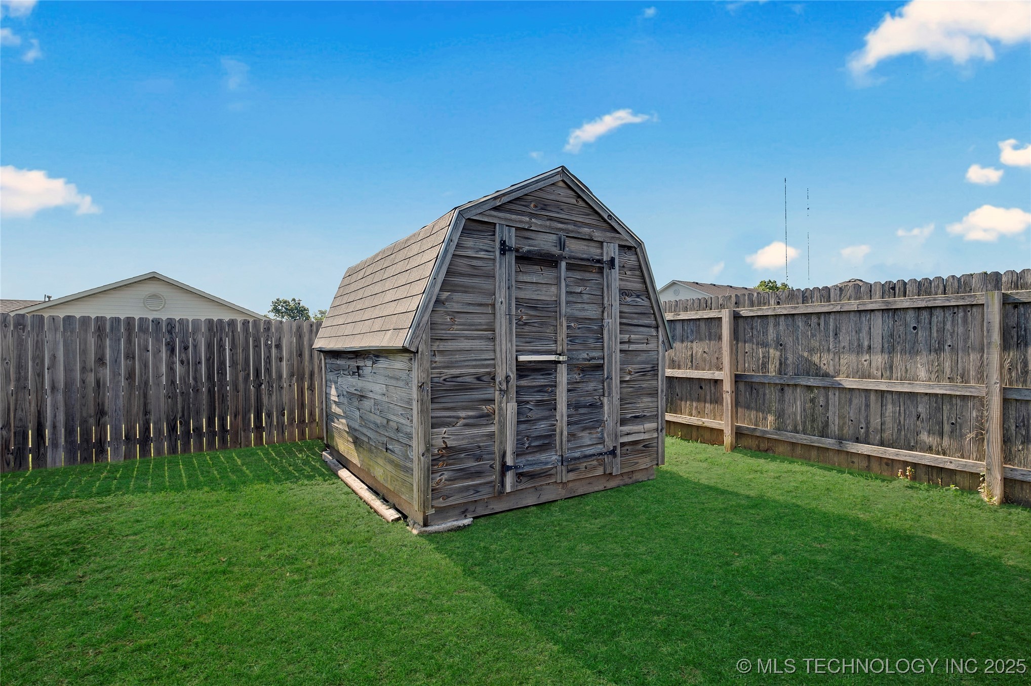 8745 S 261st East Avenue