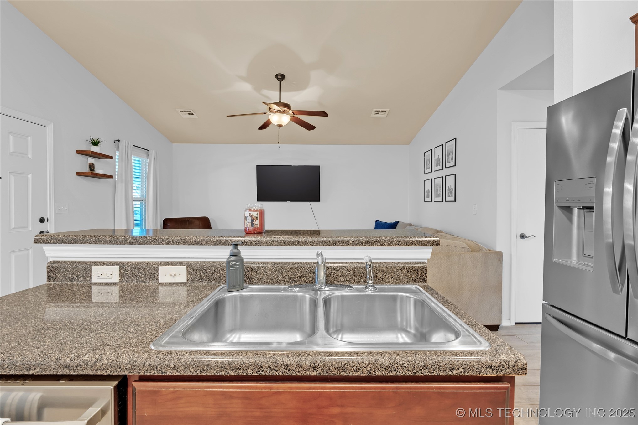 8745 S 261st East Avenue