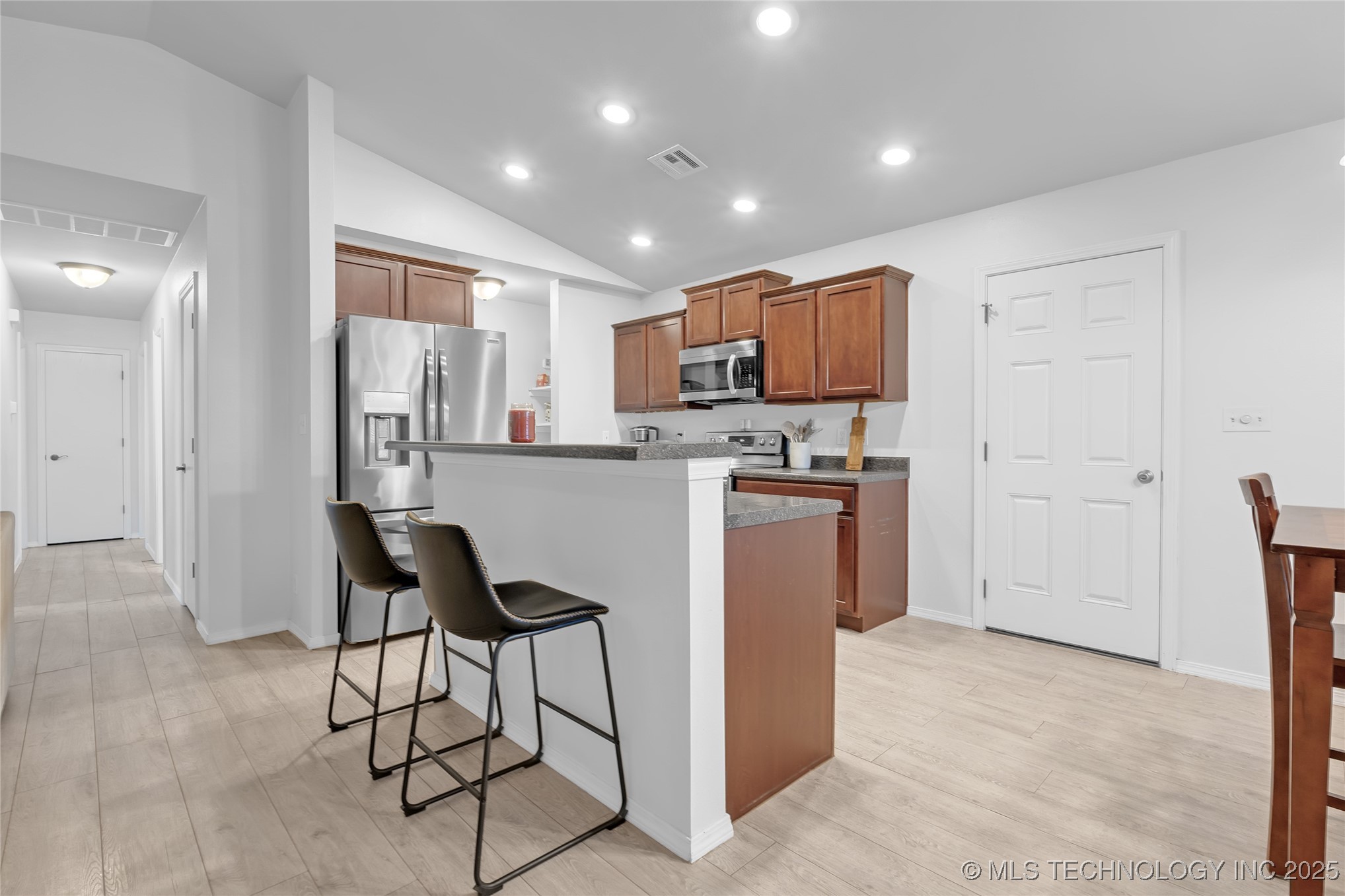 8745 S 261st East Avenue