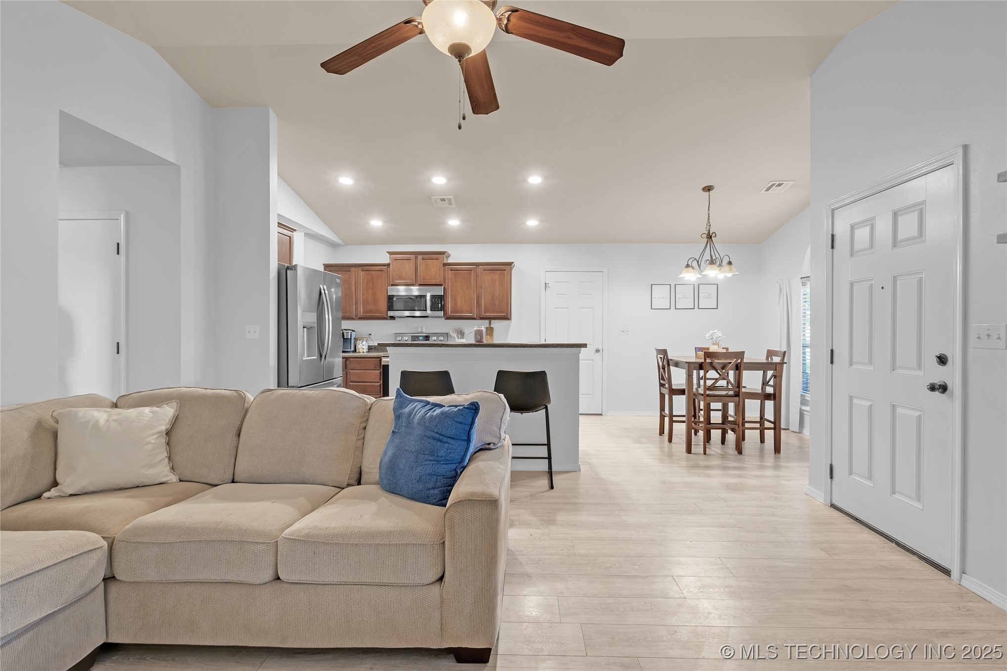 8745 S 261st East Avenue