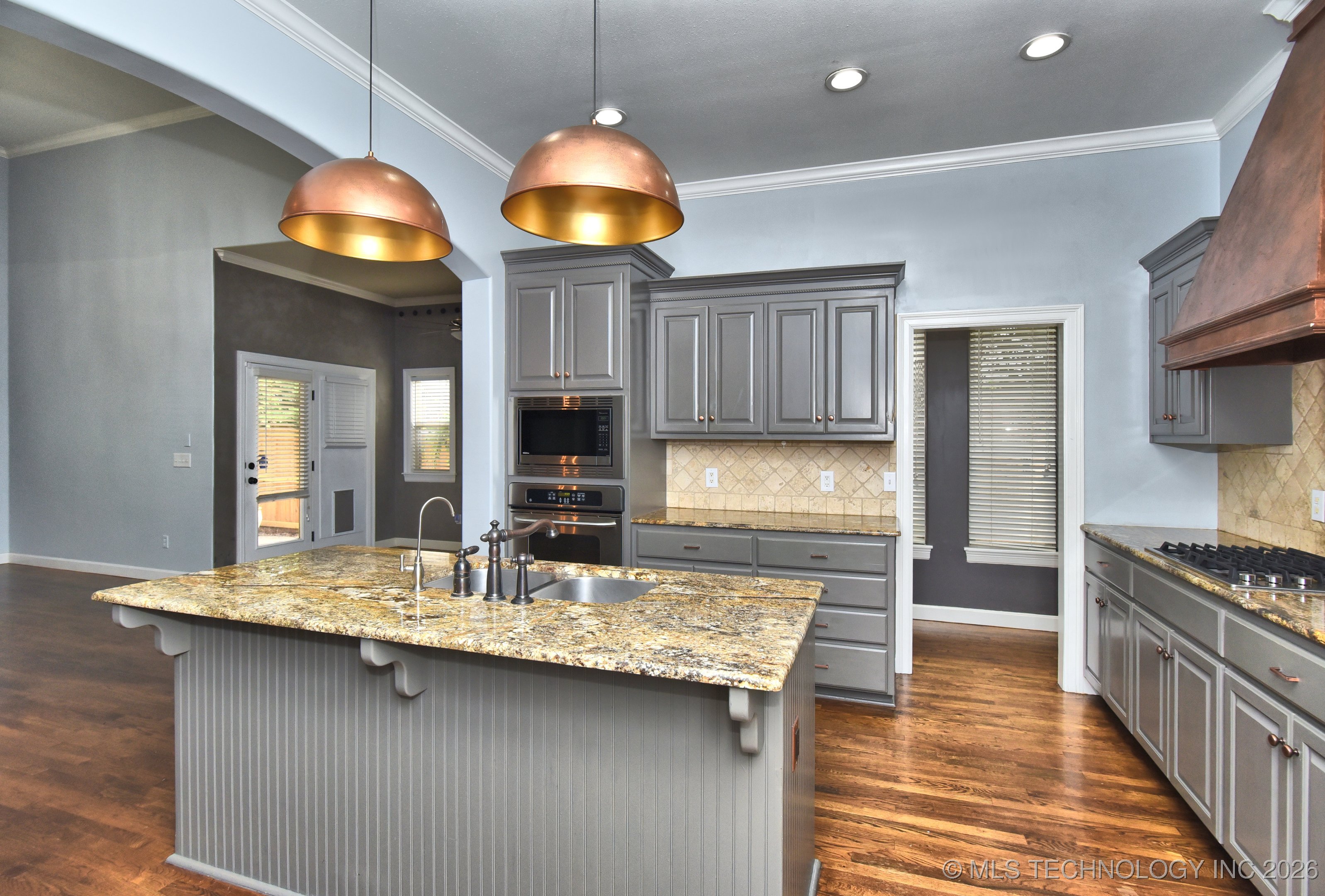 10512 S 91st East Avenue