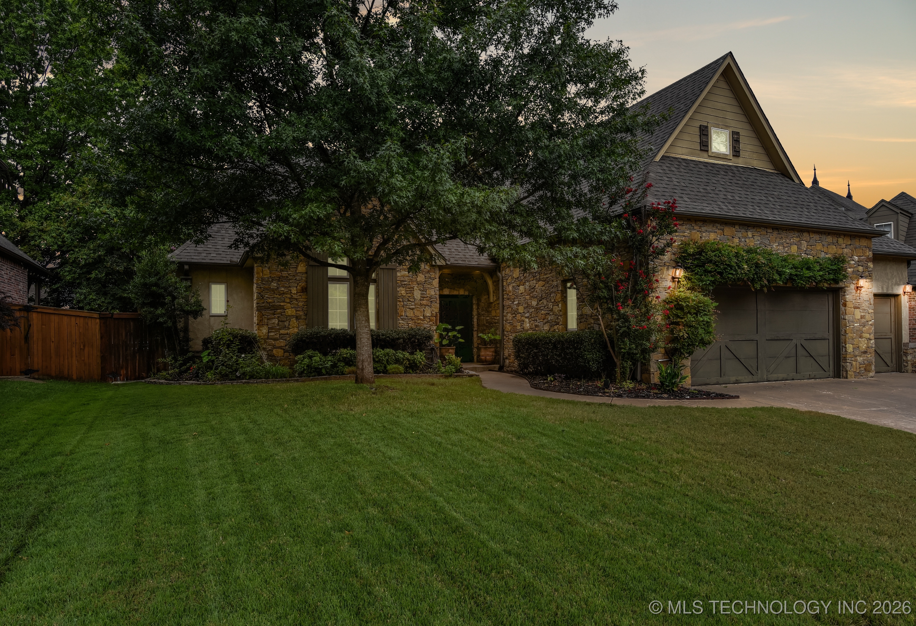 10512 S 91st East Avenue