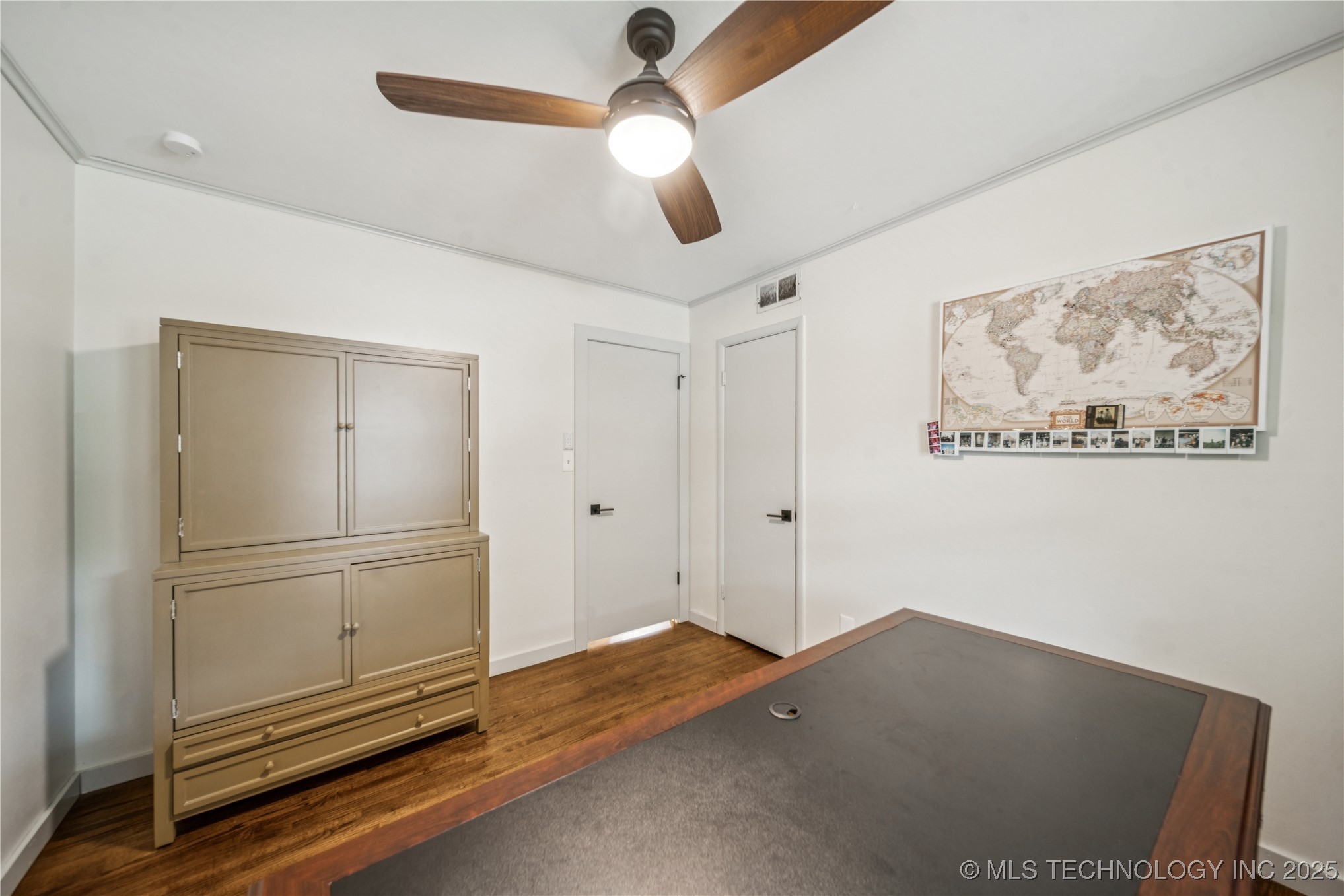 5642 S Richmond Avenue