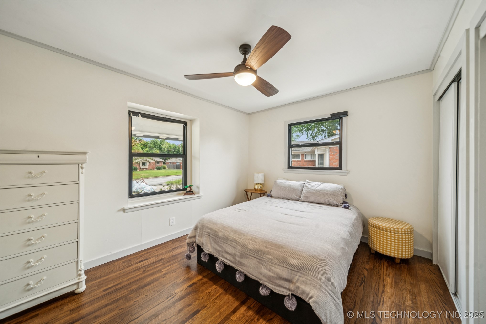 5642 S Richmond Avenue