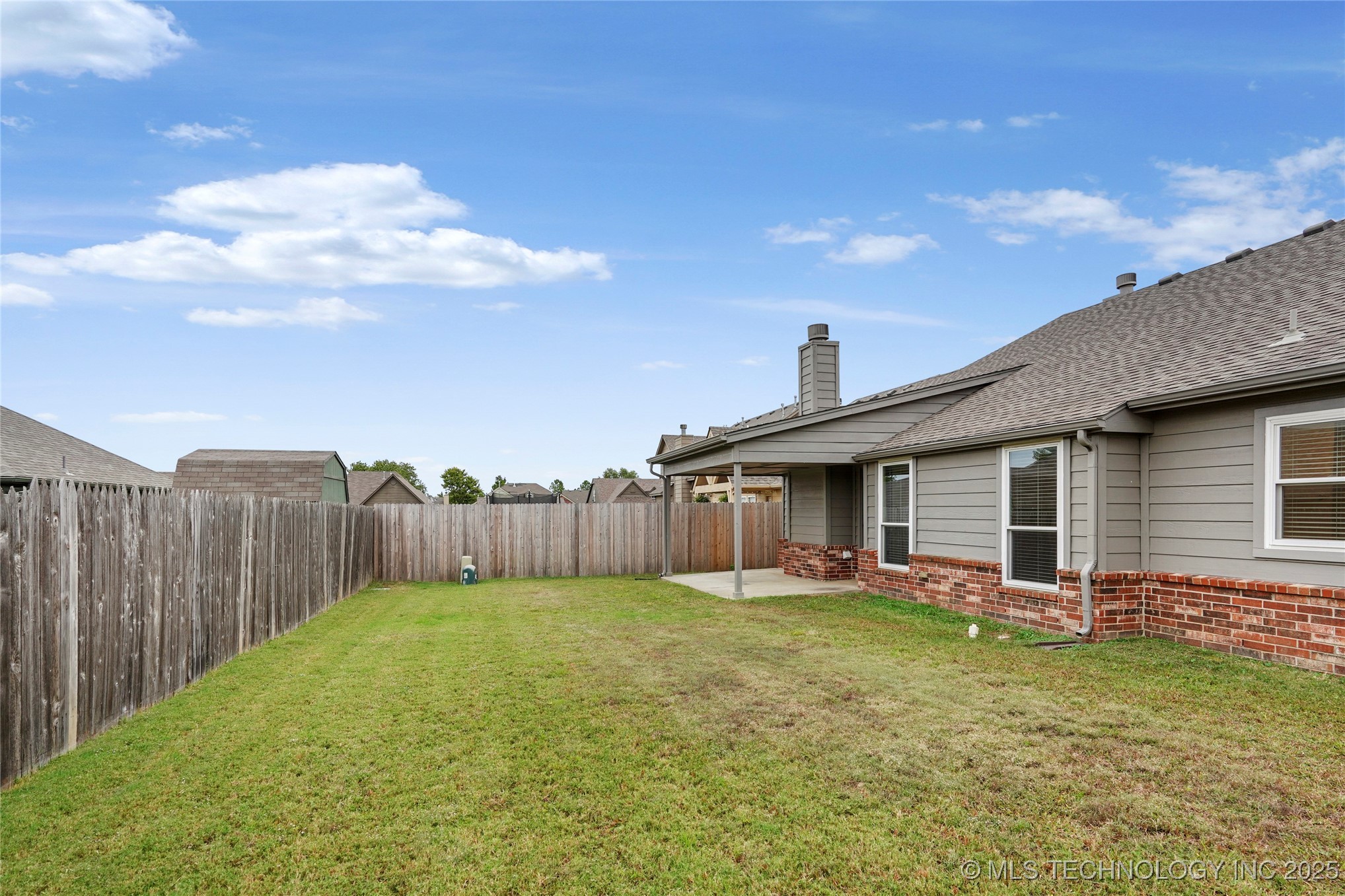 18717 E 50th Place S