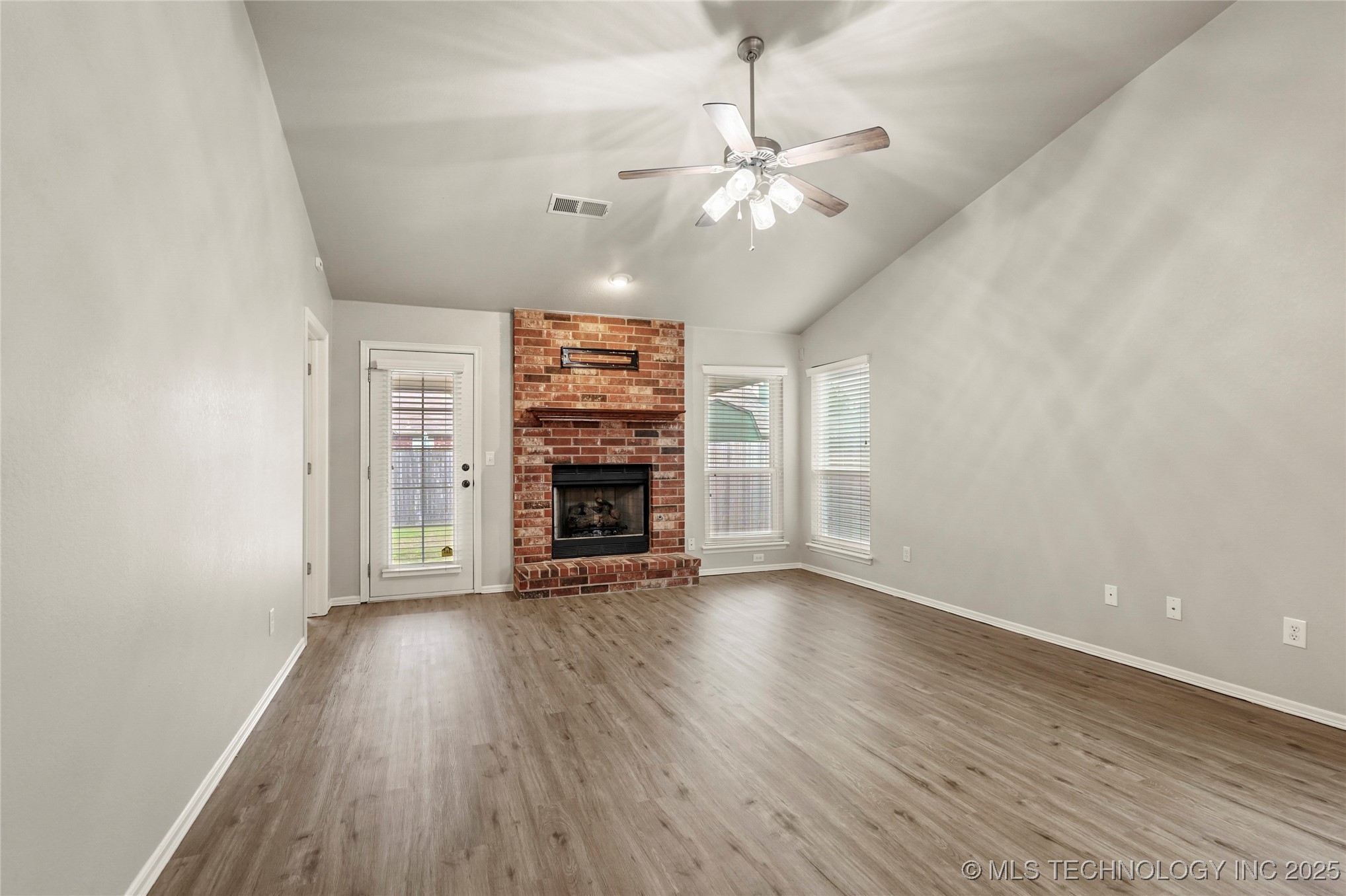 18717 E 50th Place S