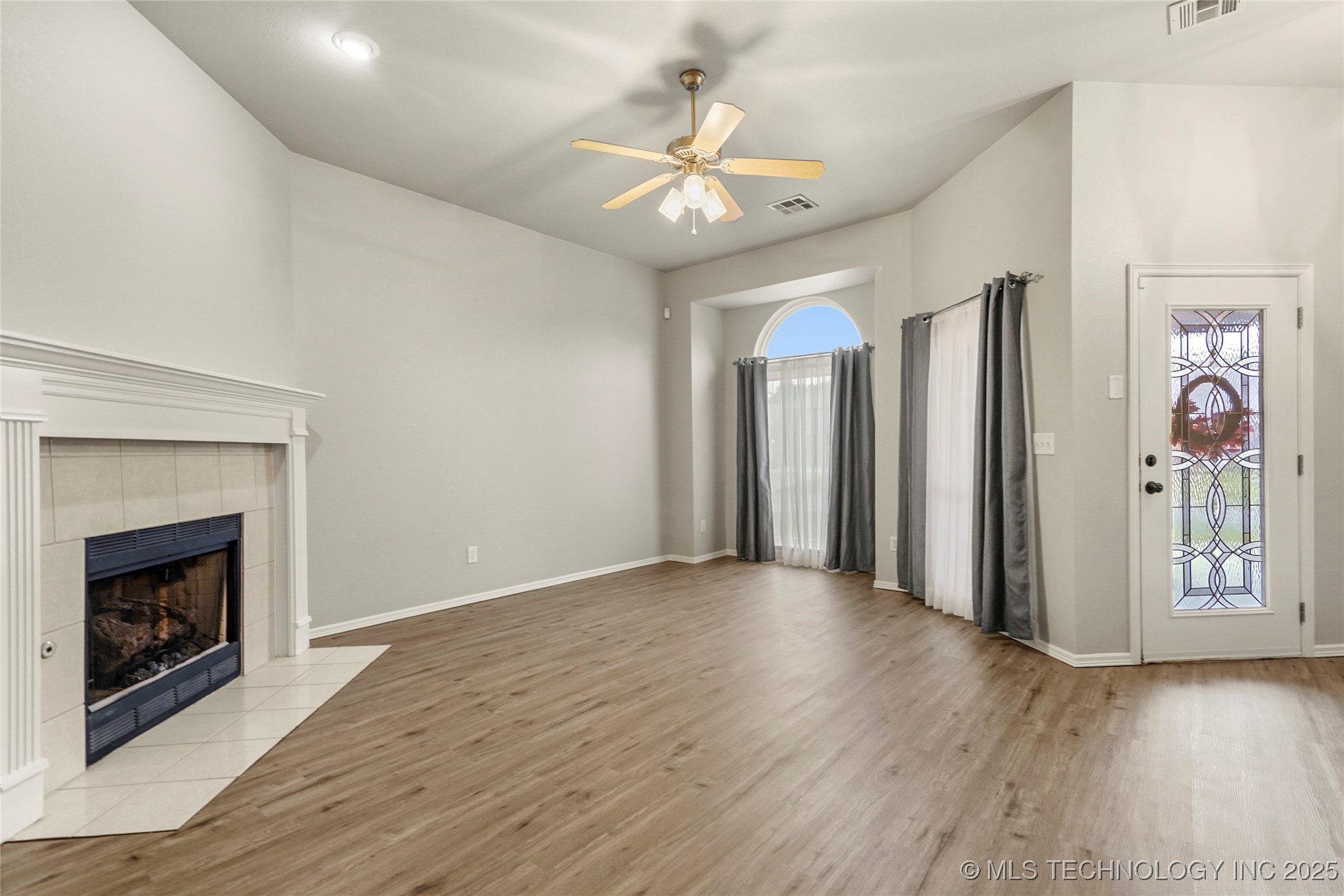 18717 E 50th Place S