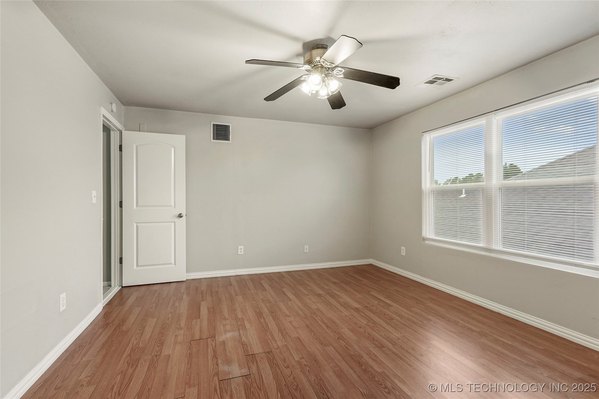 18717 E 50th Place S