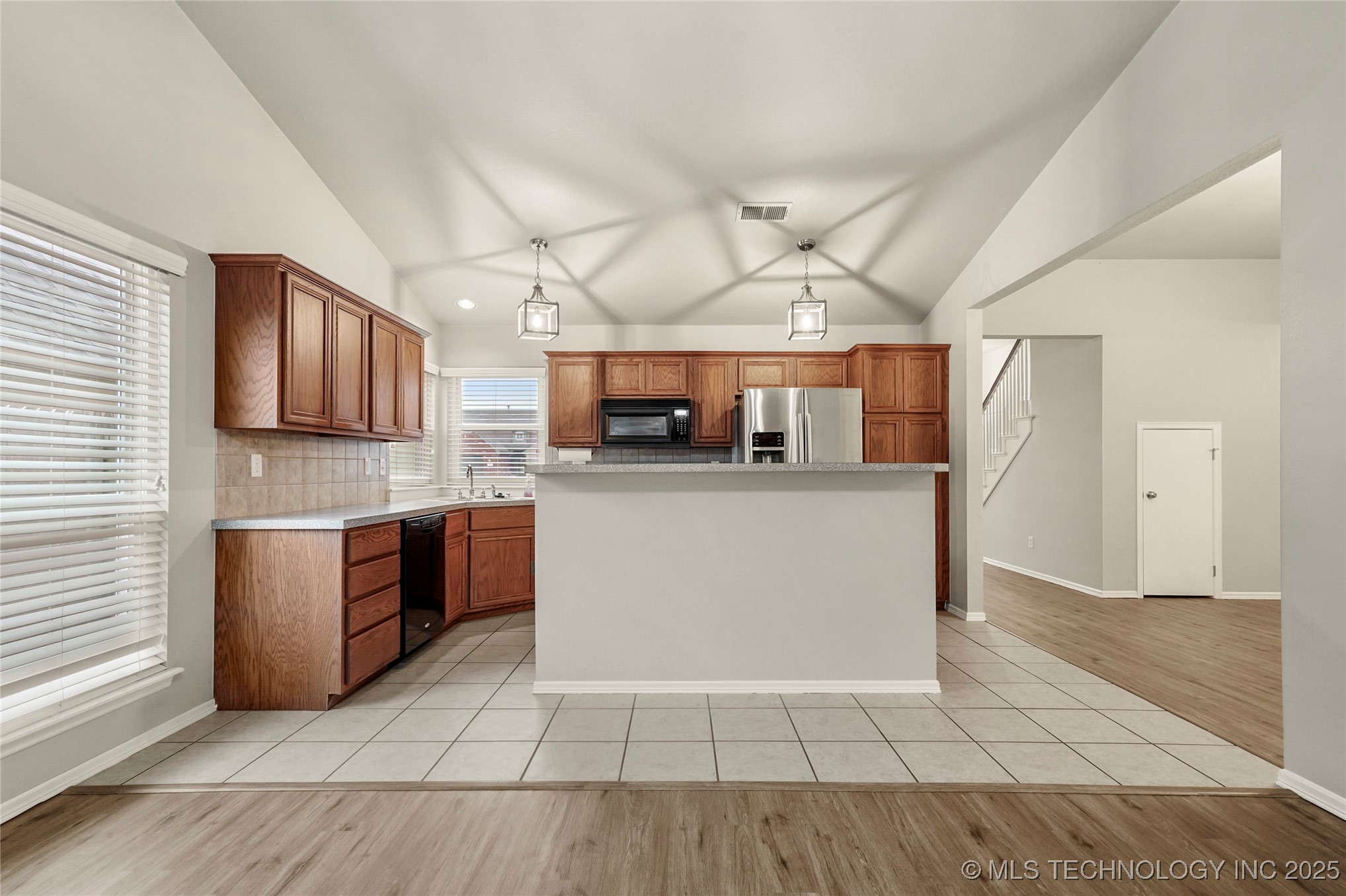 18717 E 50th Place S