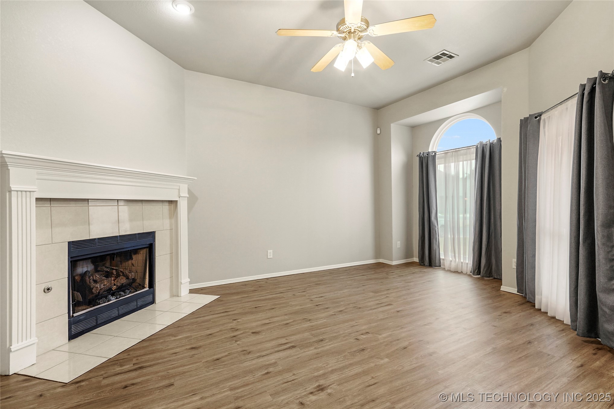 18717 E 50th Place S