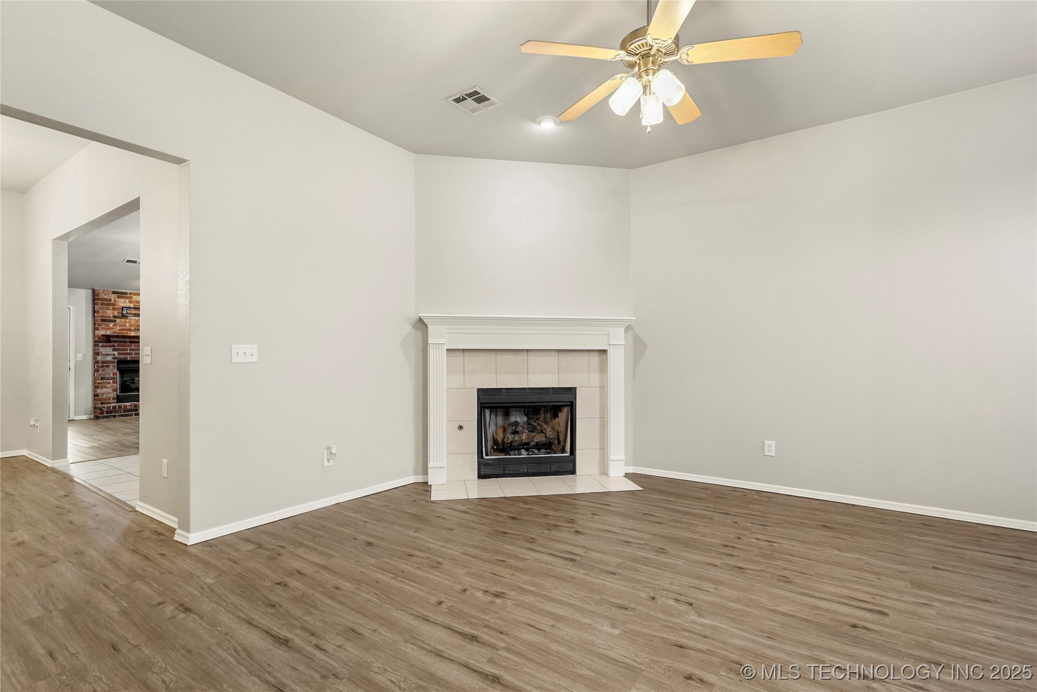 18717 E 50th Place S