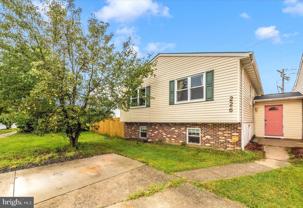 226 HIGHLANDER DRIVE