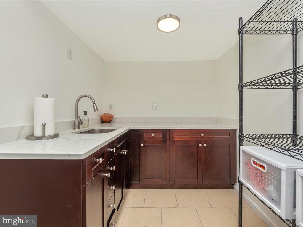 226 HIGHLANDER DRIVE