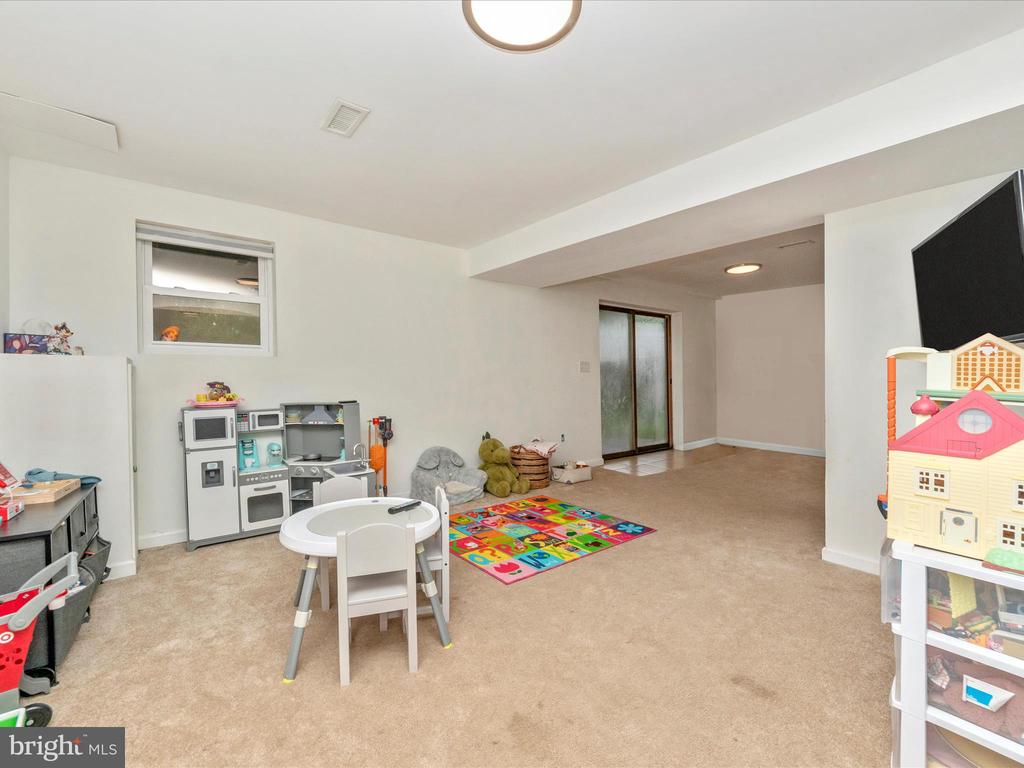226 HIGHLANDER DRIVE