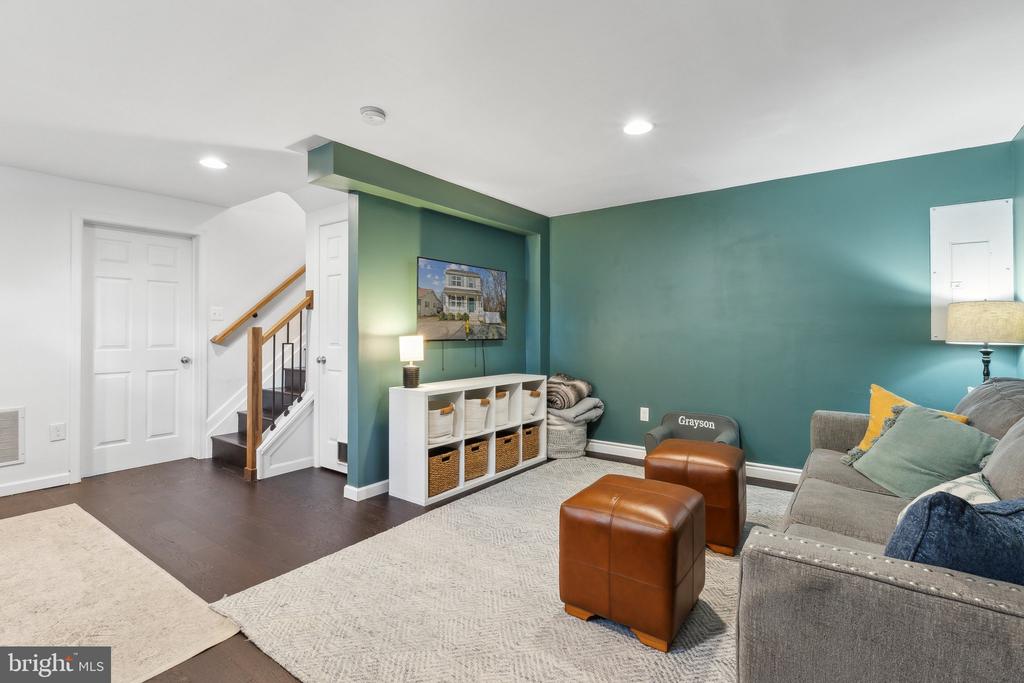 1412 ODENTON ROAD