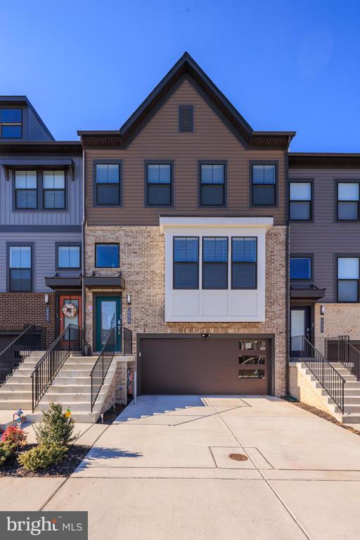 604 LAKEMONT DRIVE