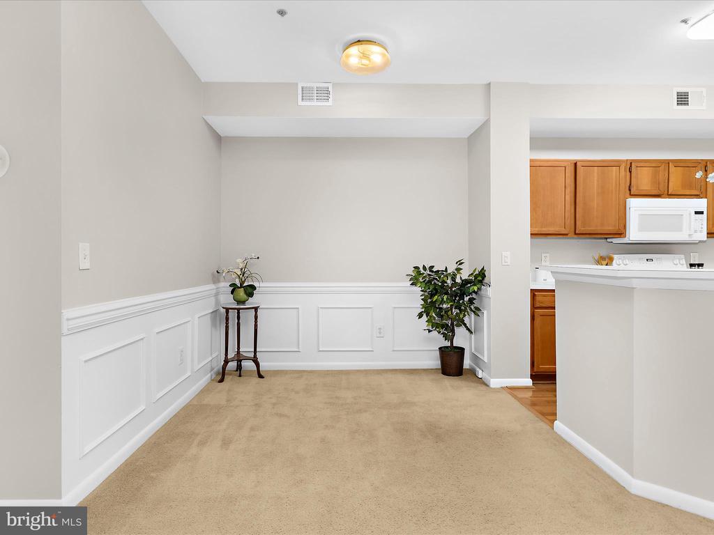 20 SANDSTONE COURT