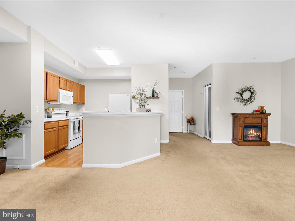 20 SANDSTONE COURT