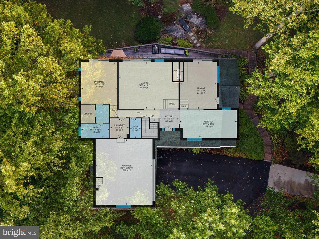 3305 BLACKBERRY LANE