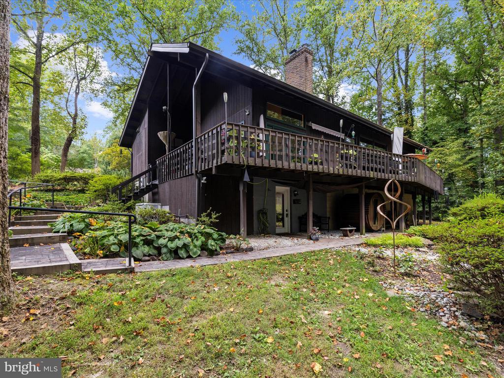 3305 BLACKBERRY LANE
