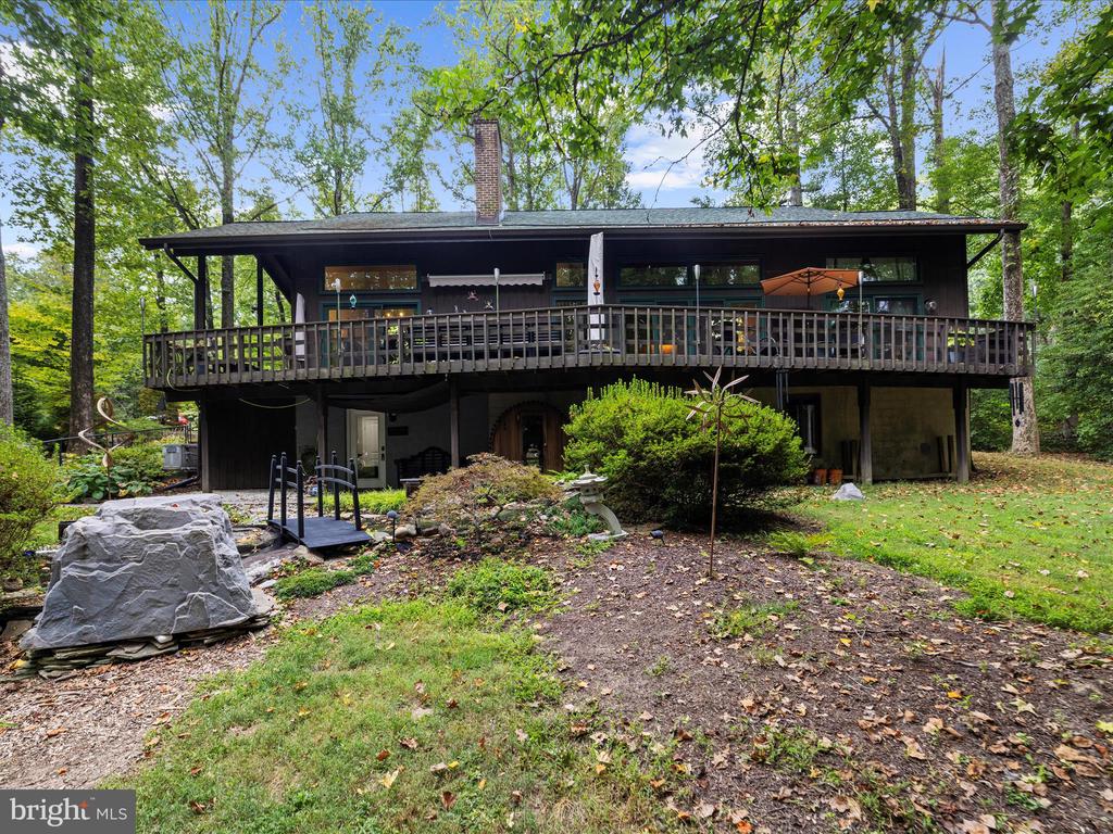 3305 BLACKBERRY LANE