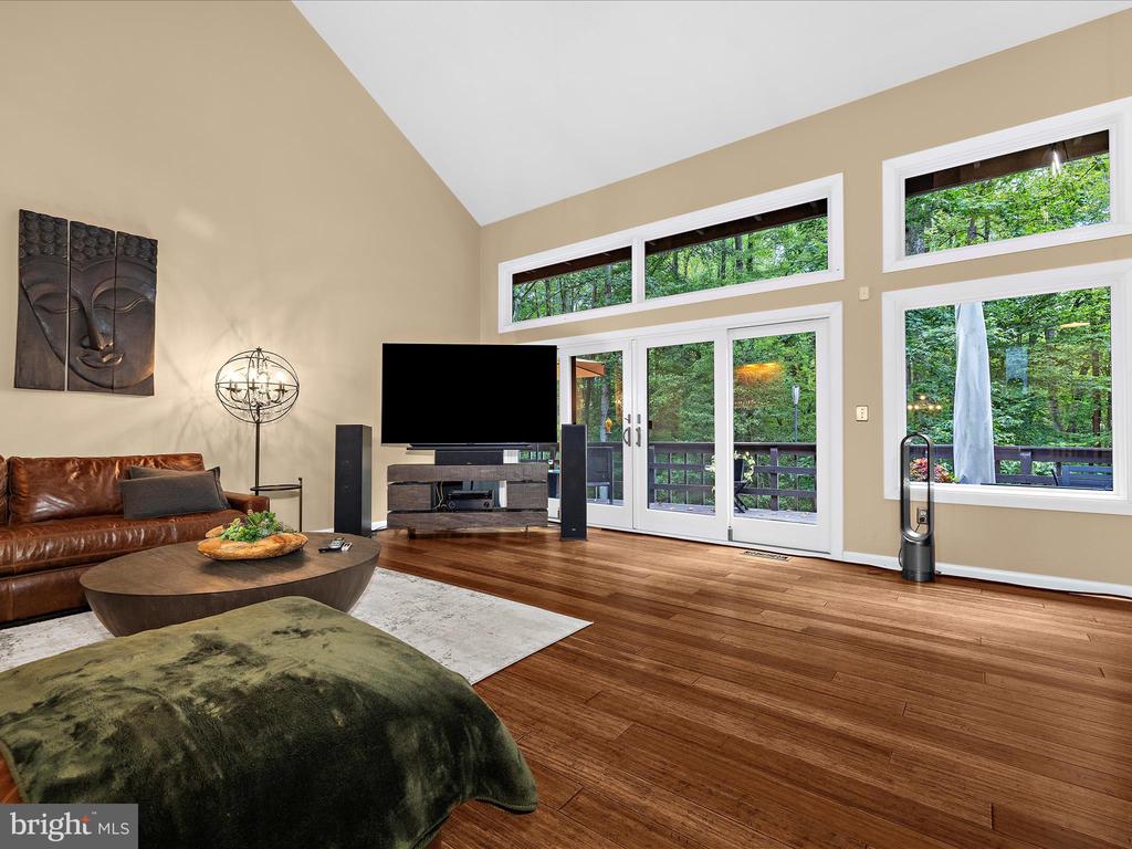 3305 BLACKBERRY LANE