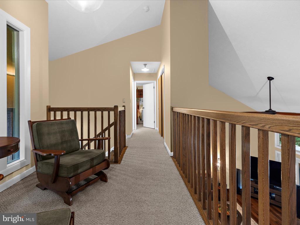3305 BLACKBERRY LANE