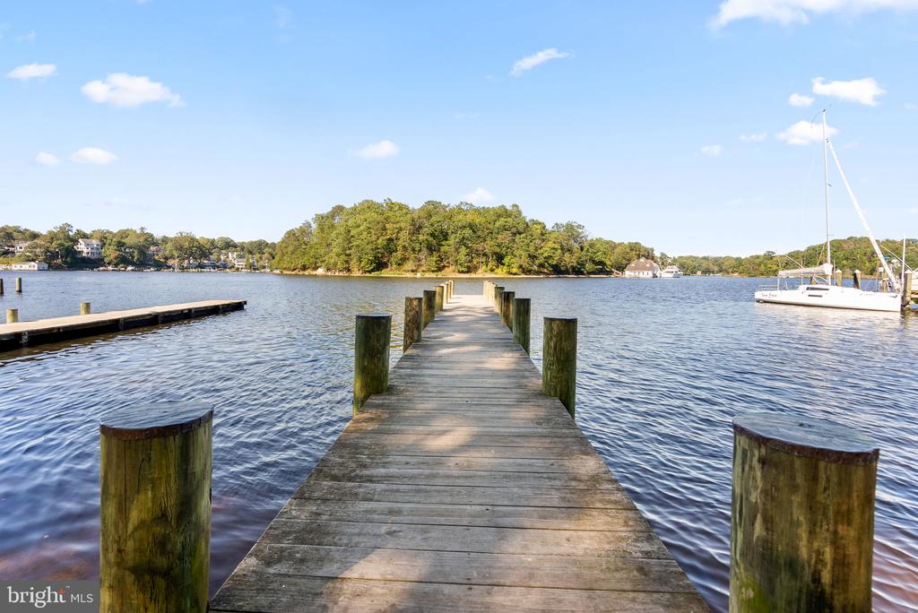 738 WHITNEYS LANDING DRIVE