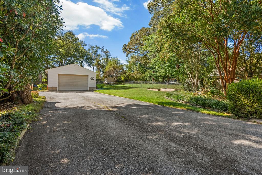 738 WHITNEYS LANDING DRIVE