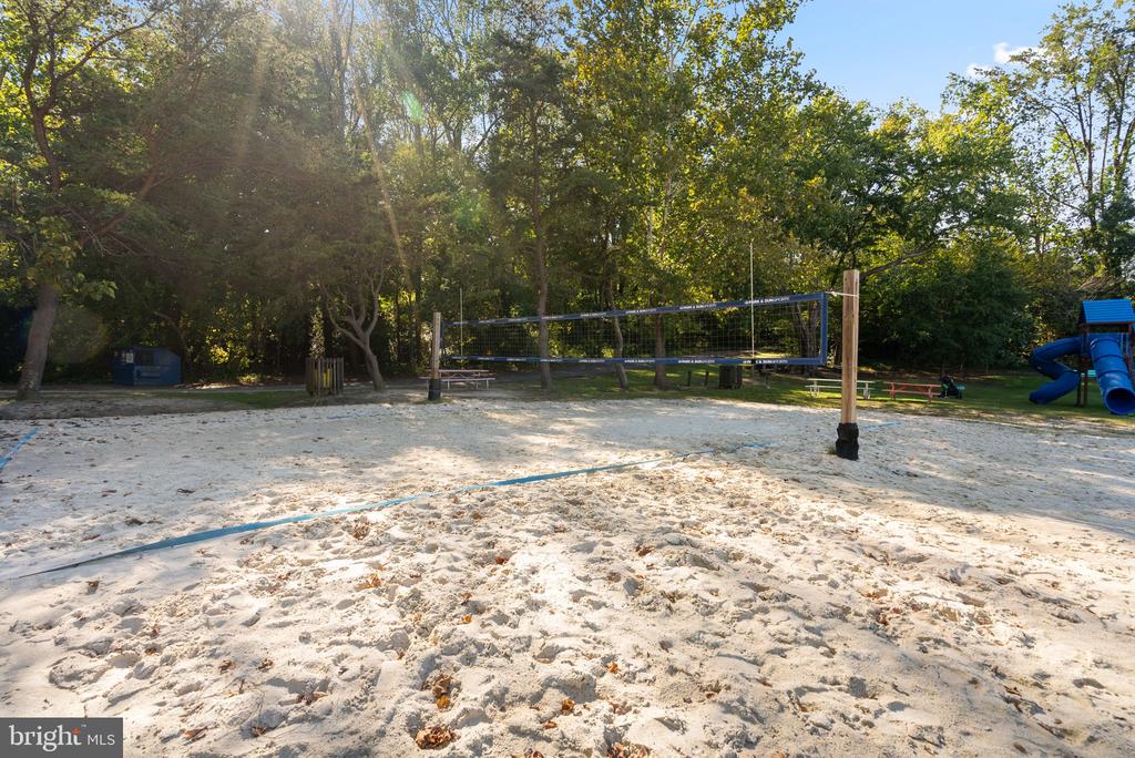 738 WHITNEYS LANDING DRIVE