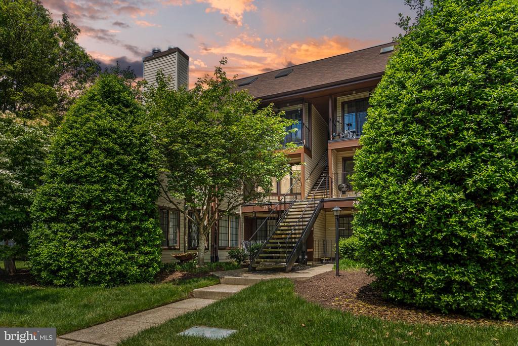 2504 AIRY HILL CIRCLE Unit: 1C