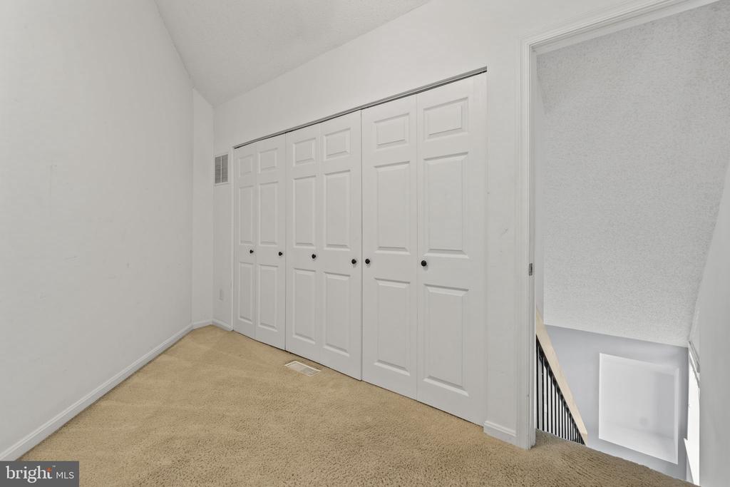 2504 AIRY HILL CIRCLE Unit: 1C