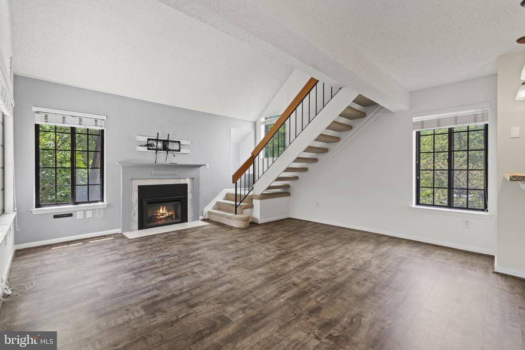 2504 AIRY HILL CIRCLE Unit: 1C