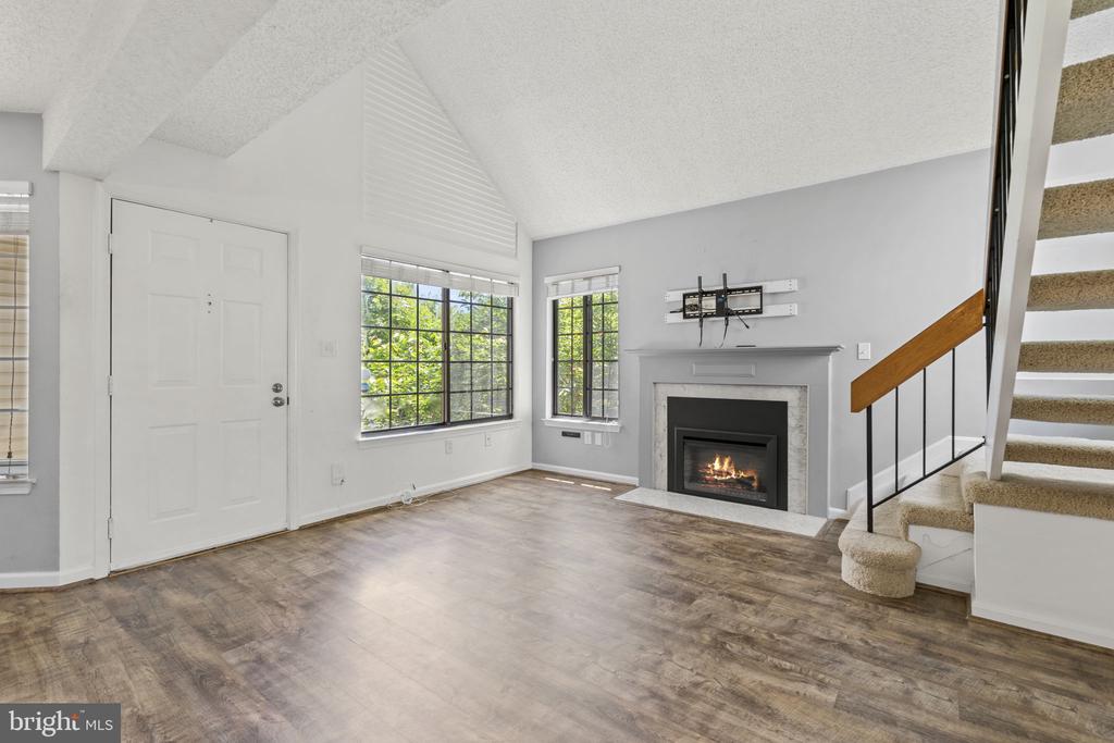 2504 AIRY HILL CIRCLE Unit: 1C