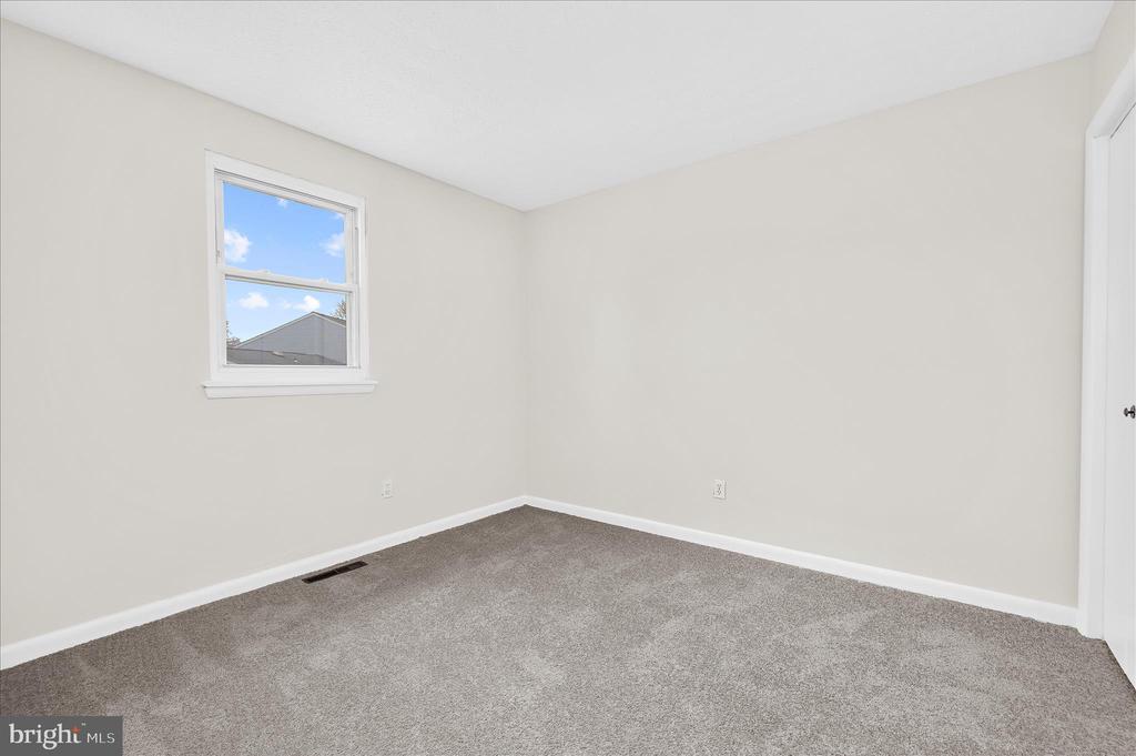 7989 SCOTTS MANOR COURT