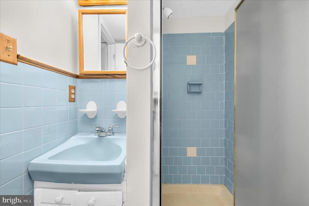 7989 SCOTTS MANOR COURT