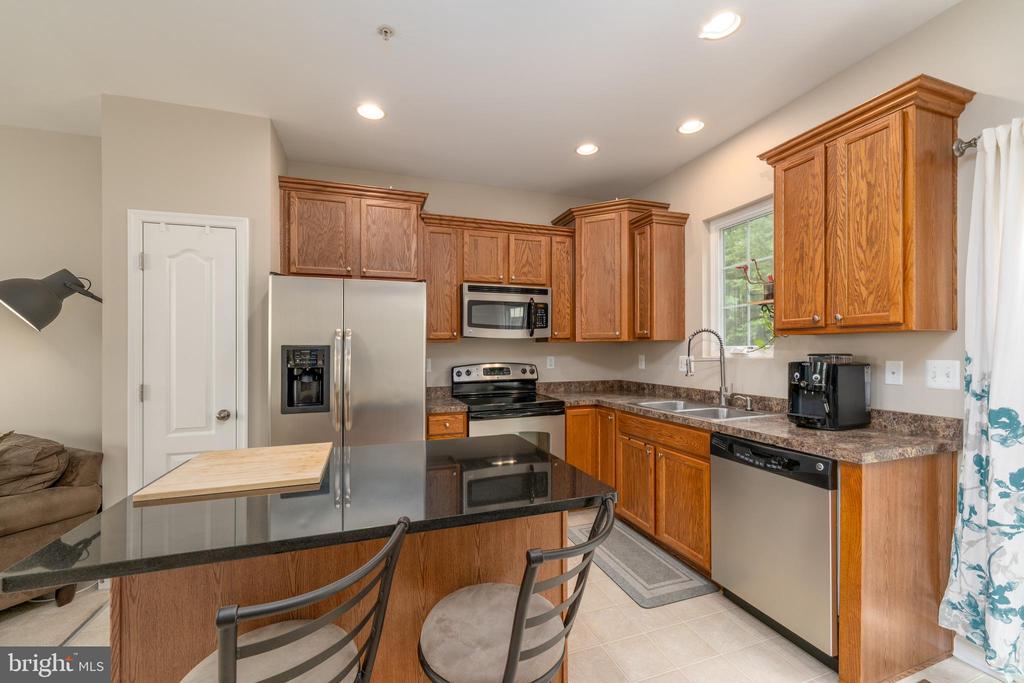 7716 TIMBERCROSS LANE