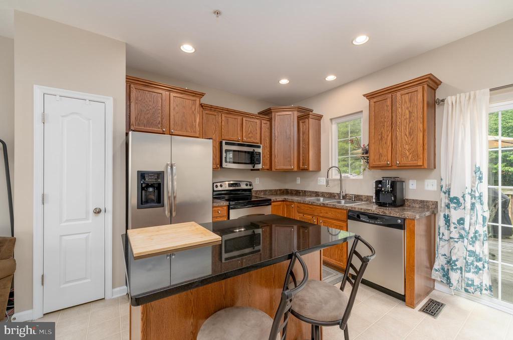 7716 TIMBERCROSS LANE