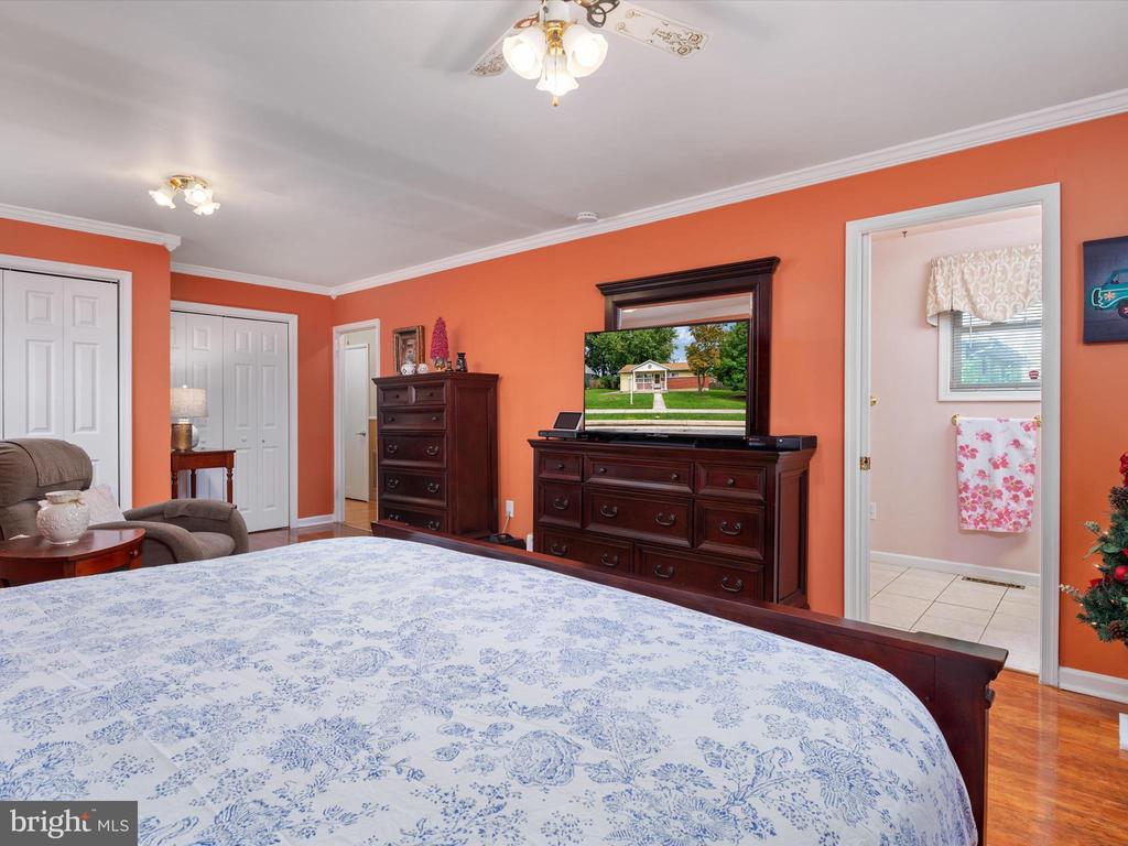 2616 EDGEWOOD