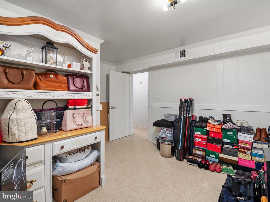 2616 EDGEWOOD