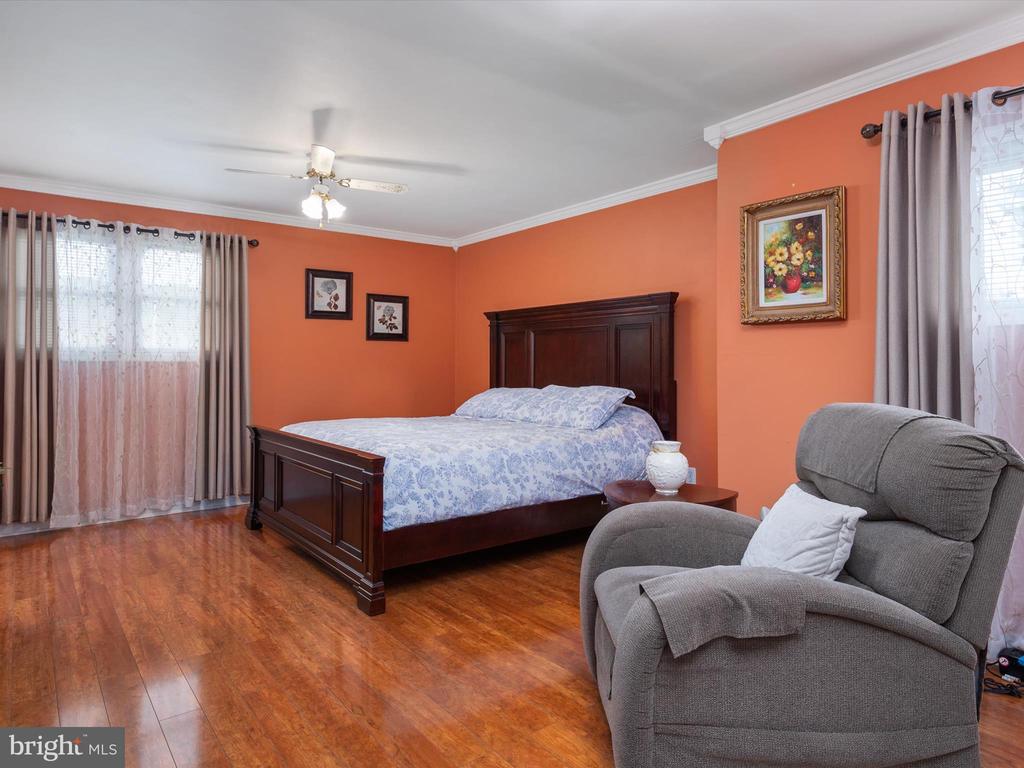 2616 EDGEWOOD