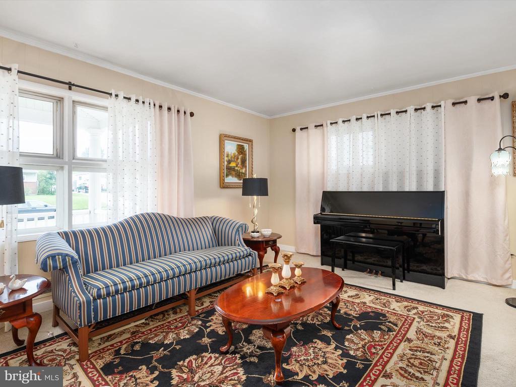 2616 EDGEWOOD