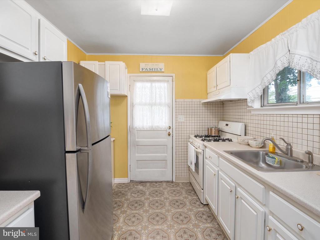 2616 EDGEWOOD