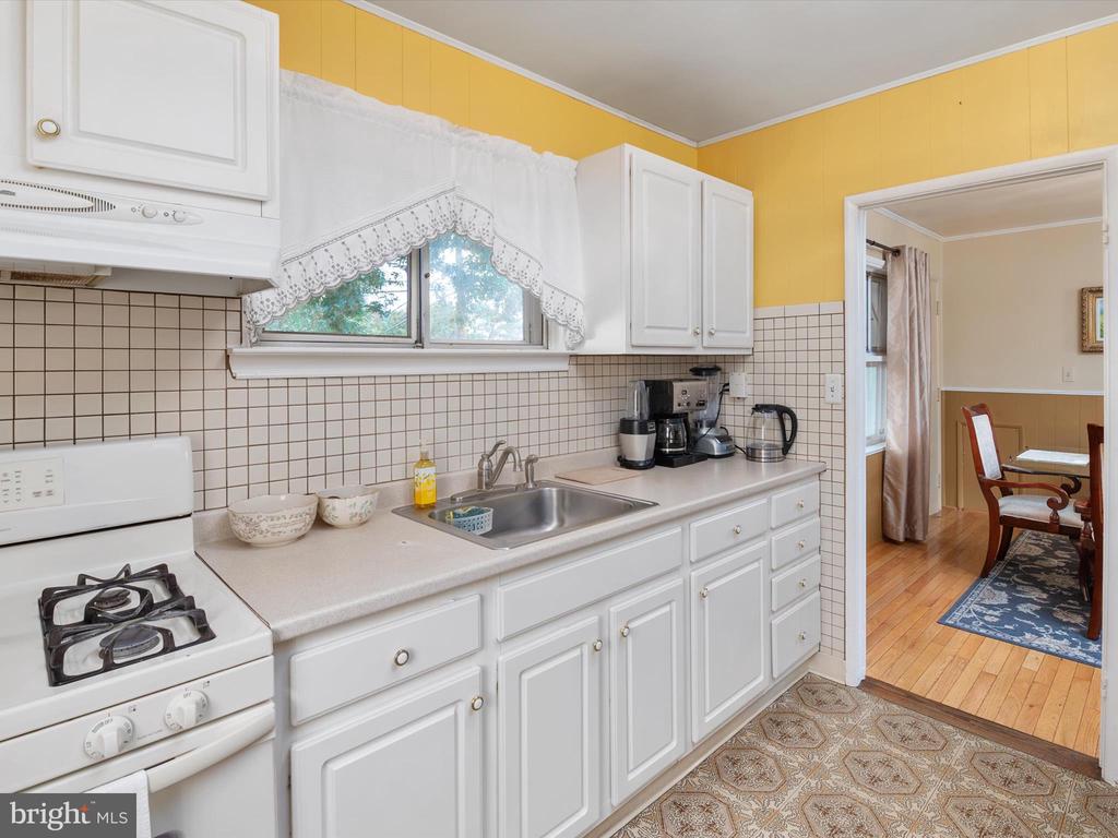 2616 EDGEWOOD